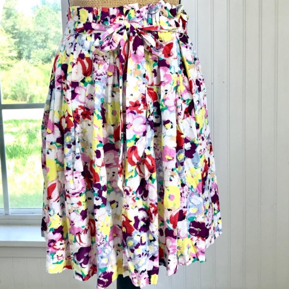 NWOT MinkPink Floral Watercolor Paper Bag Skirt Sz M
